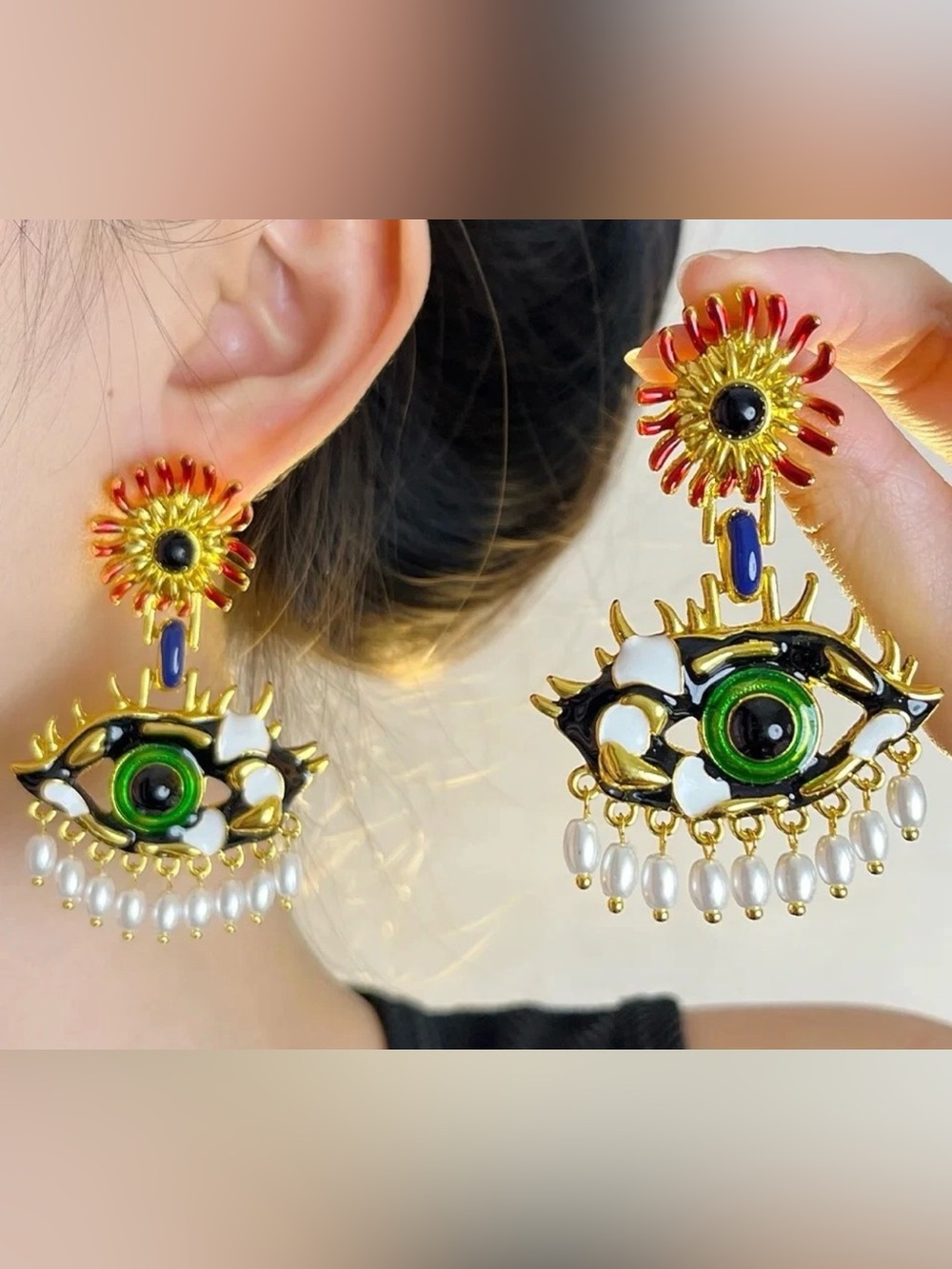 New Schiaparelli Inspired Green Eye Monster Pearl  Dangle Protection